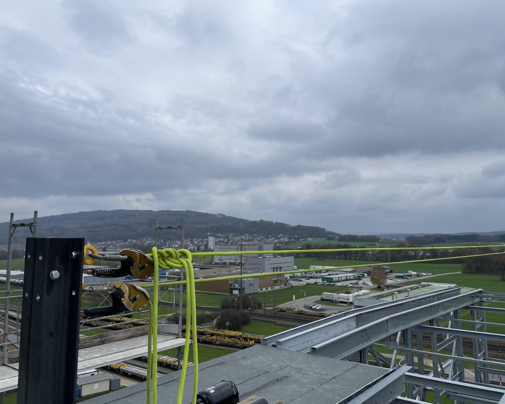 Seilinstallation auf Hochregallager  – Toprope